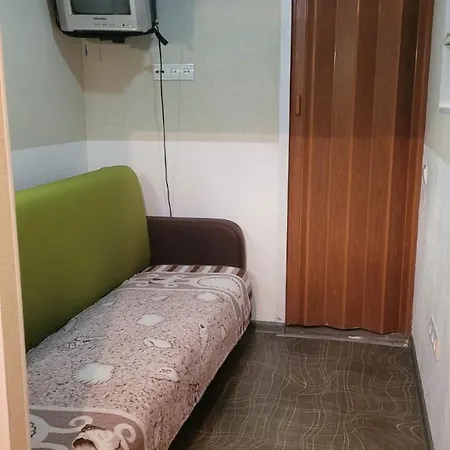 Malaya Arnautskaya 29 3 Apartment